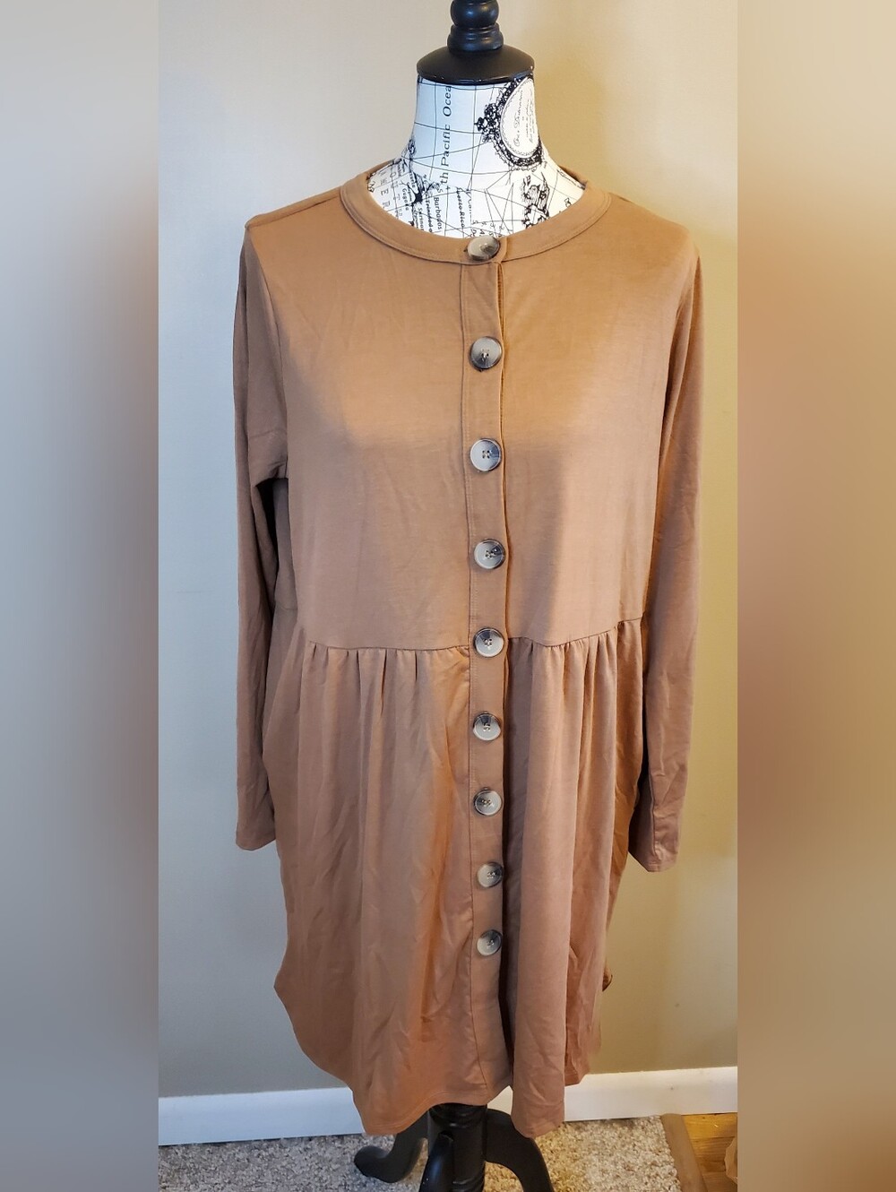 Zenana 1X Plus Size Tan Long Tunic Blouse Button Front Long Sleeve Lightweight T